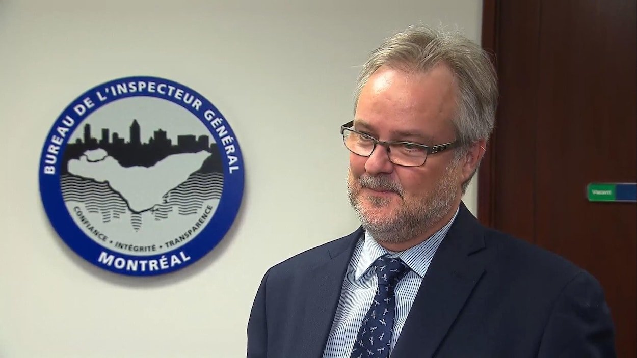 L'inspecteur général de Montréal lève le voile sur son travail préventif ! Découvrez comment son équipe a empêché l'octroi d'un contrat pour des maisons modulaires... sans aucun plan. Les détails sont surprenants.